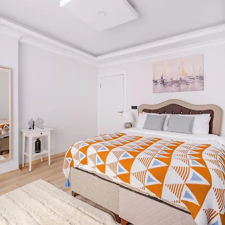 New Sisli - 1gbps Wifi - Ac - Elevator Apartment
